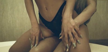 LGBTオンリーファン ホットセックス 画像