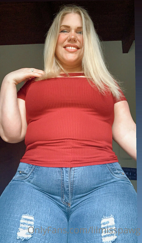 lilmisspawg スター 写真