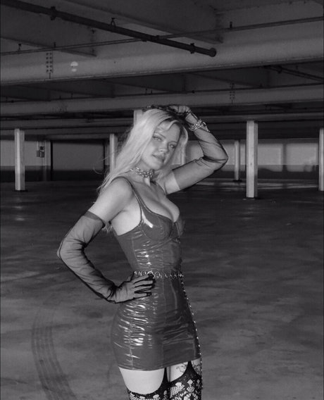 brittvnybitchh 美しいモデル 写真