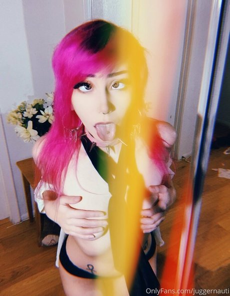 レズビアン誘惑オンリーファンズ 可愛い 写真