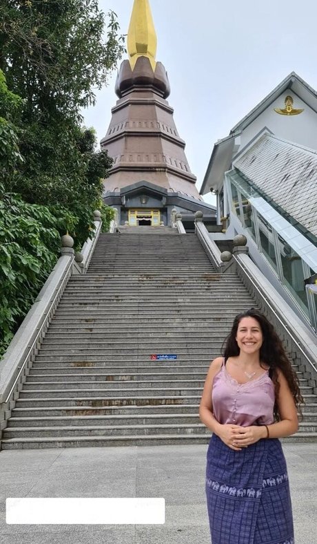 カムフィートオンリーファンズ ポルノ 画像