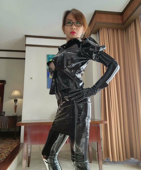 Aoi Kamogawa ポルノスター 写真