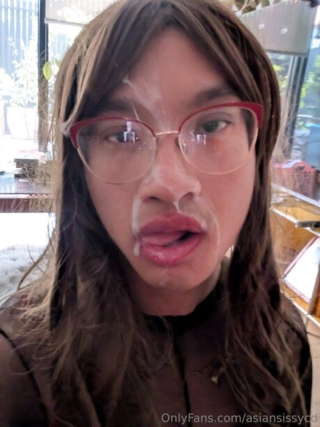 金髪の筋肉オンリーファンズ ポルノ 画像