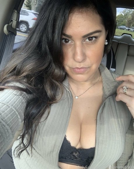 norahjgracie ポルノスター 美しい 画像