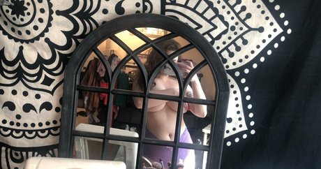 軍事オンリーファンズ ホット 写真