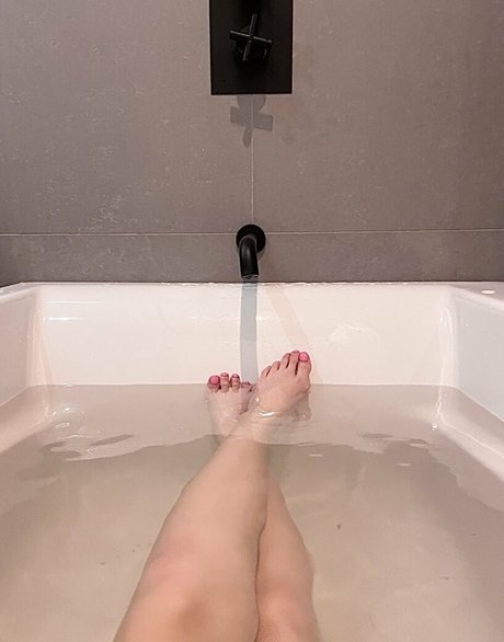 Peaches Tien セクシーモデル 写真