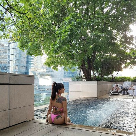 ChloeChoi420 ポルノスター 素敵 アーカイブ