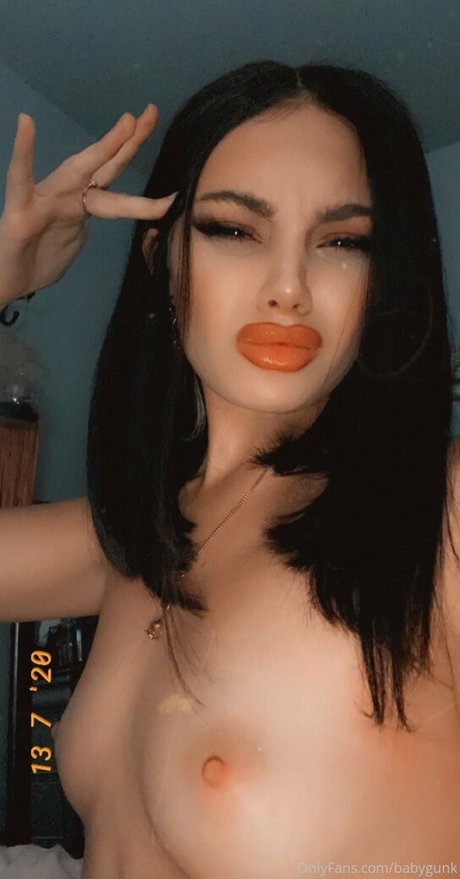 Babygunk ホットなポルノスター 写真