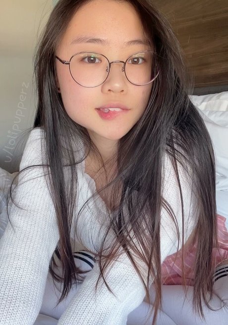 urshortie エロティックなポルノスター 画像