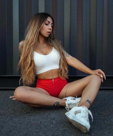 ブルネットのPOV オンリーファンズ 美しい ギャラリー