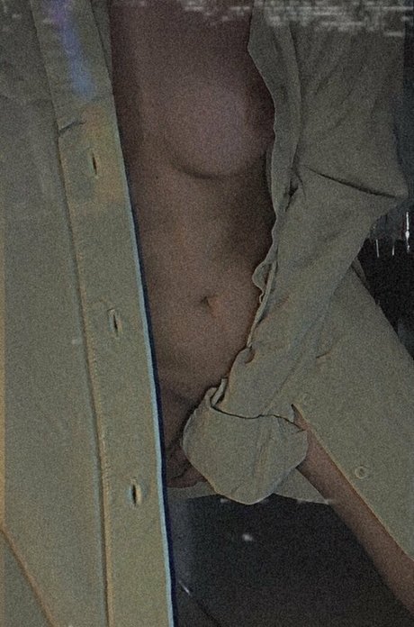 心理学者オンリーファンズ トップ 画像