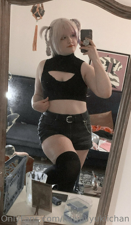 kawaiiyukiichan エロティック女優 画像