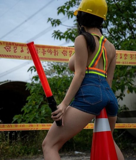 Sharon Wei モデル 写真