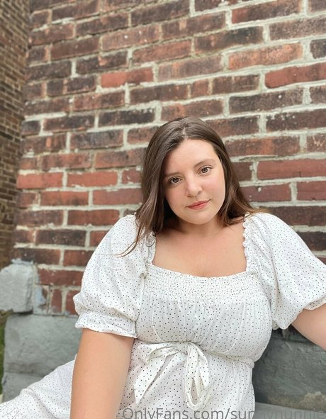 Sunnyhunnie 美しいスター 画像