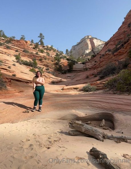 Sunnyhunnie セックスポルノスター 写真