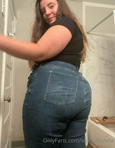 メコスジのオンリーファンズ 無料セックス 写真