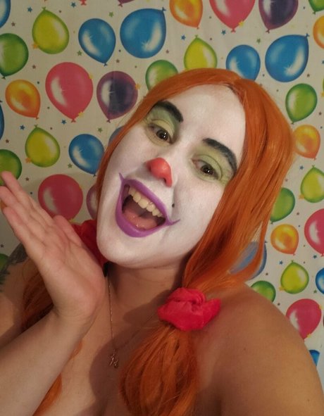 clowndivax ポルノスター 独占 写真