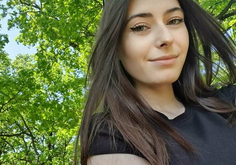 bella2k 独占女優 画像