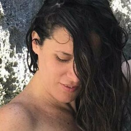 スムーズなオンリーファンズ 美しいヌード 写真