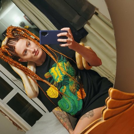 mikaylarainesfans xxx女優 画像