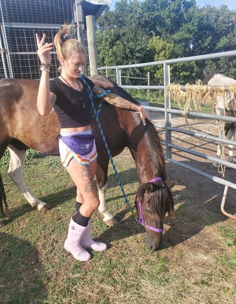 POV 熟女 オンリーファンズ アダルト ギャラリー