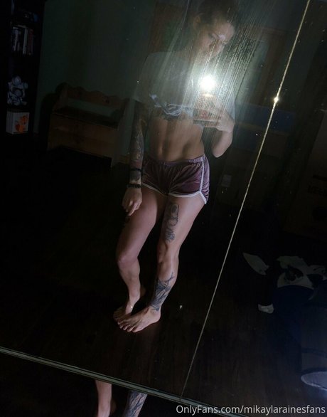 mikaylarainesfans エロティックなポルノスター 写真