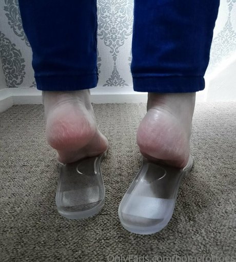 homefortoes スター 裸 画像