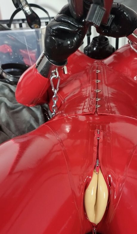 rubberdollemma ポルノスター 美しい 写真