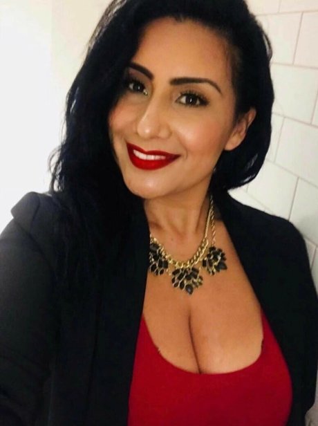 カウガールオンリーファンズ 無料セックス 画像