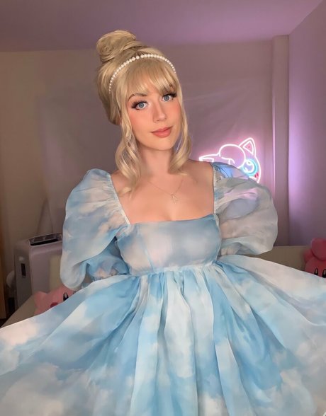 xGigglypuff ヌードのポルノスター 写真