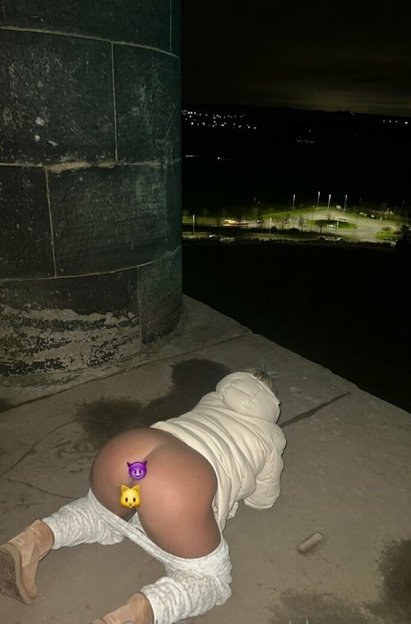 shaecarrx 裸のモデル 写真