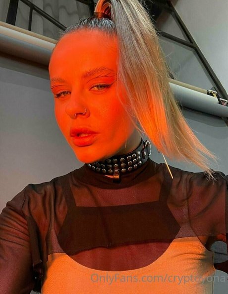 アラブ人妻オンリーファンズ 無料裸 ギャラリー