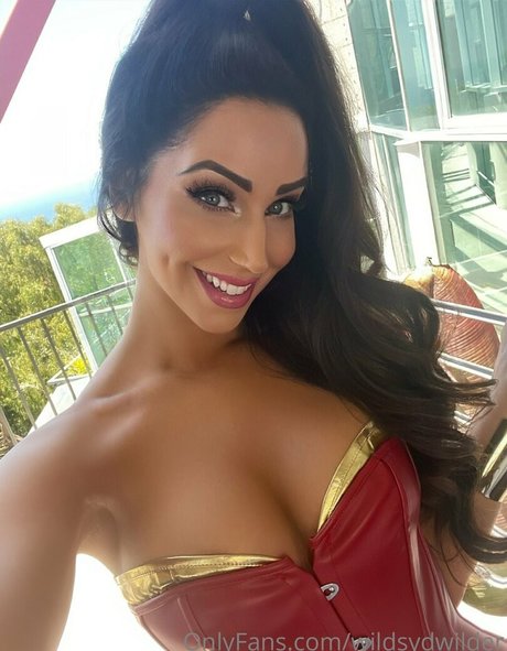 wildsydwilder 裸のモデル 写真