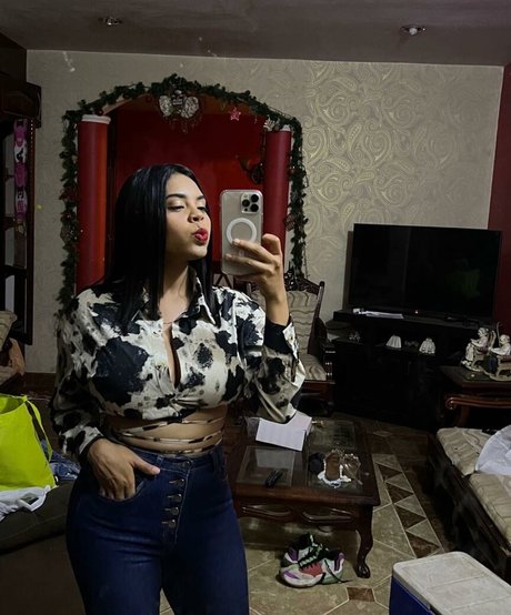 本物の教師オンリーファンズ えろ 写真