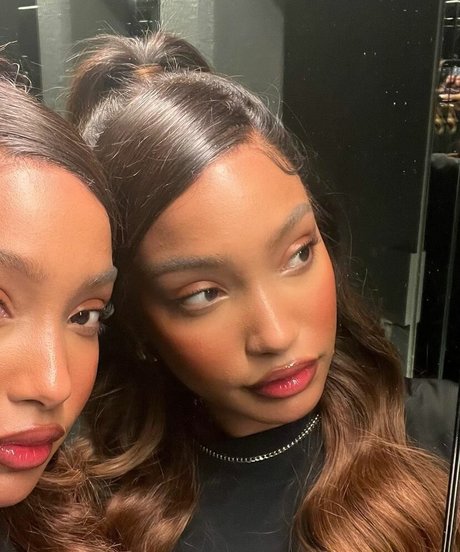 Ange Jose 裸の女優 画像