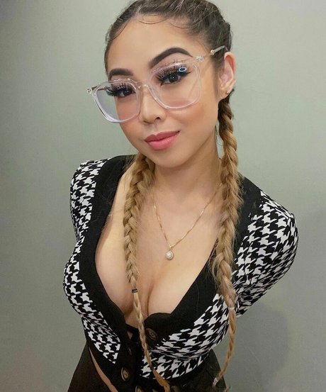 asmrマッサージオンリーファンズ 美しいxxx 写真