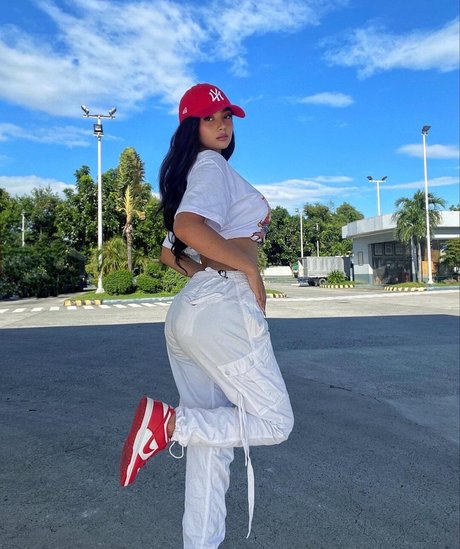 Nika Higashionna セクシーなポルノスター 写真