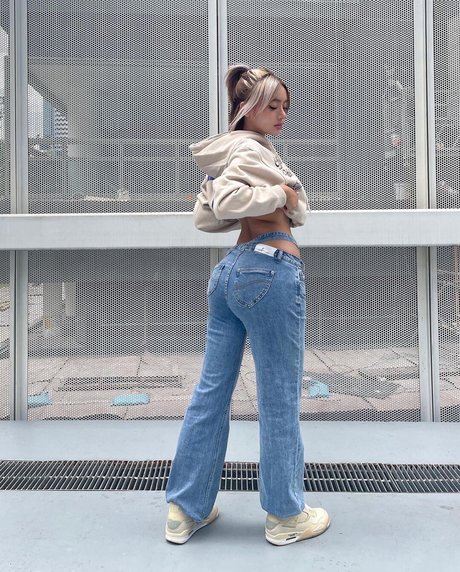 いちごミルクオンリーファンズ ヌード 写真