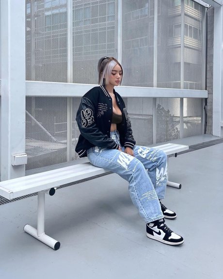 アジアン潮吹き オンリーファンズ エロチック ギャラリー