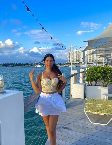 hannahsharpe18 アートスター 写真