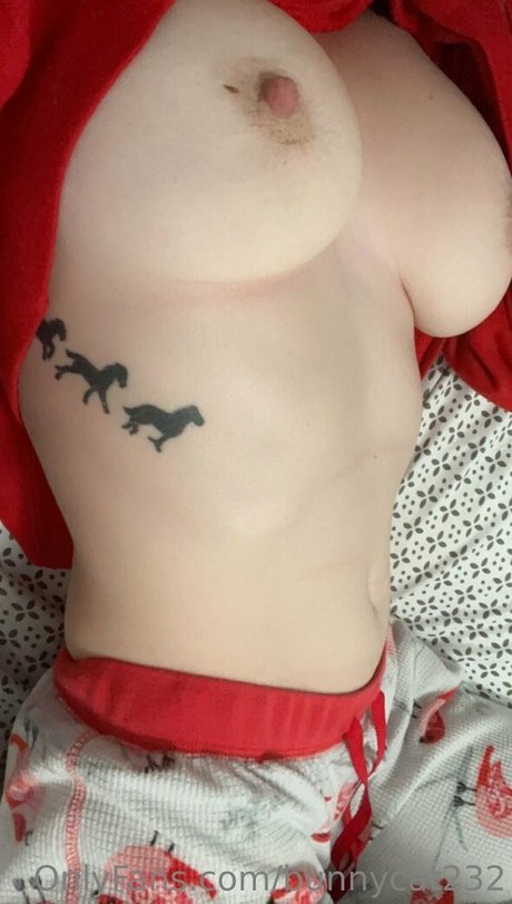 bunnycat232 ポルノスター セクシー アーカイブ