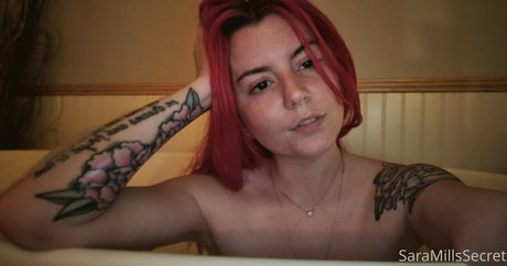 Sara Mills ポルノスター ヌード 写真