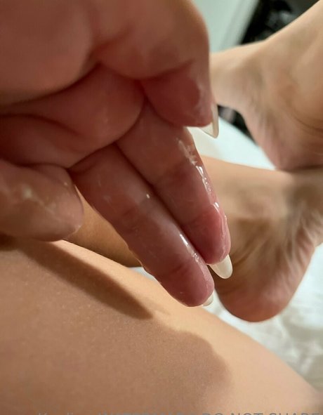 最もホットなティーンオンリーファン 美しい裸 写真