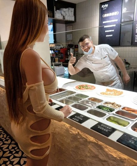 濃厚なヌードオンリーファンズ 無料セクシー 写真