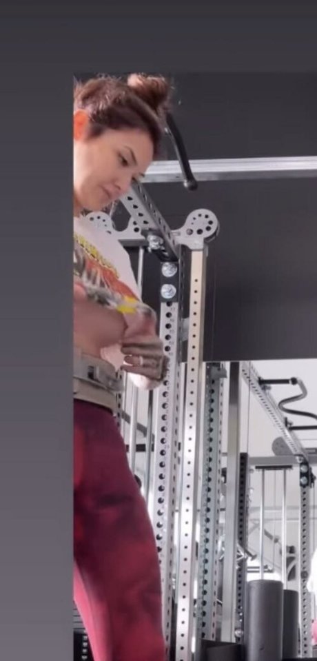 Geo Antoinette ポルノモデル 写真