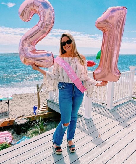 アマチュアブロンドオンリーファンズ セクシーxxx ギャラリー