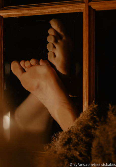 feetish babes 美しい女優 ギャラリー