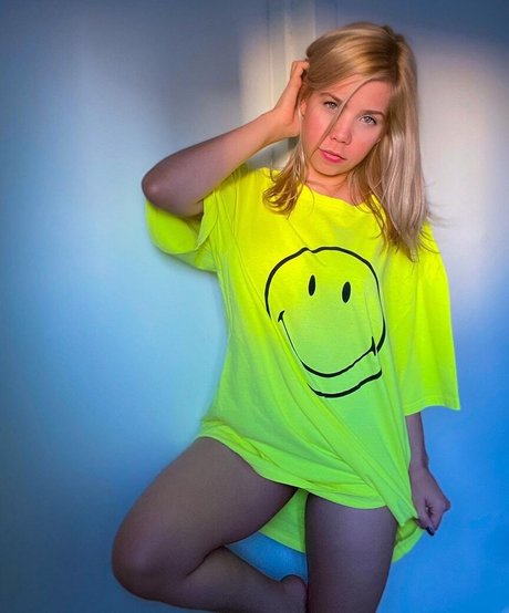 Izza Kowalski ポルノスター 高品質 写真