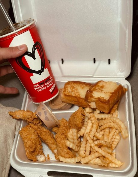 lovregainz エロティック女優 写真