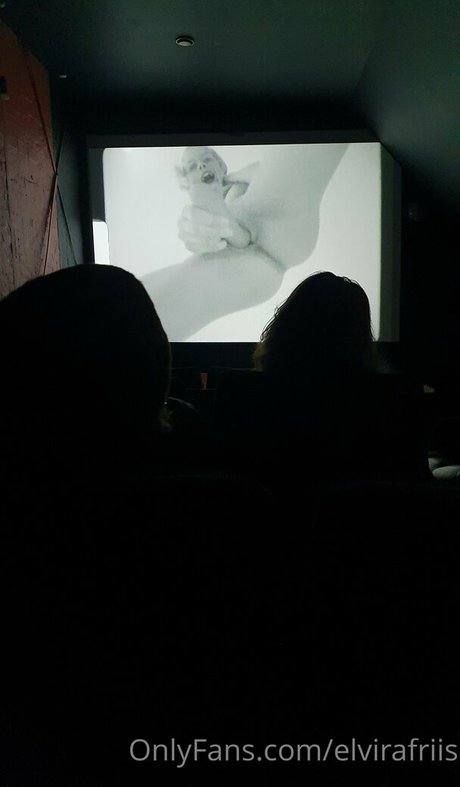 足 マンコ オンリーファンズ セクシー裸 写真